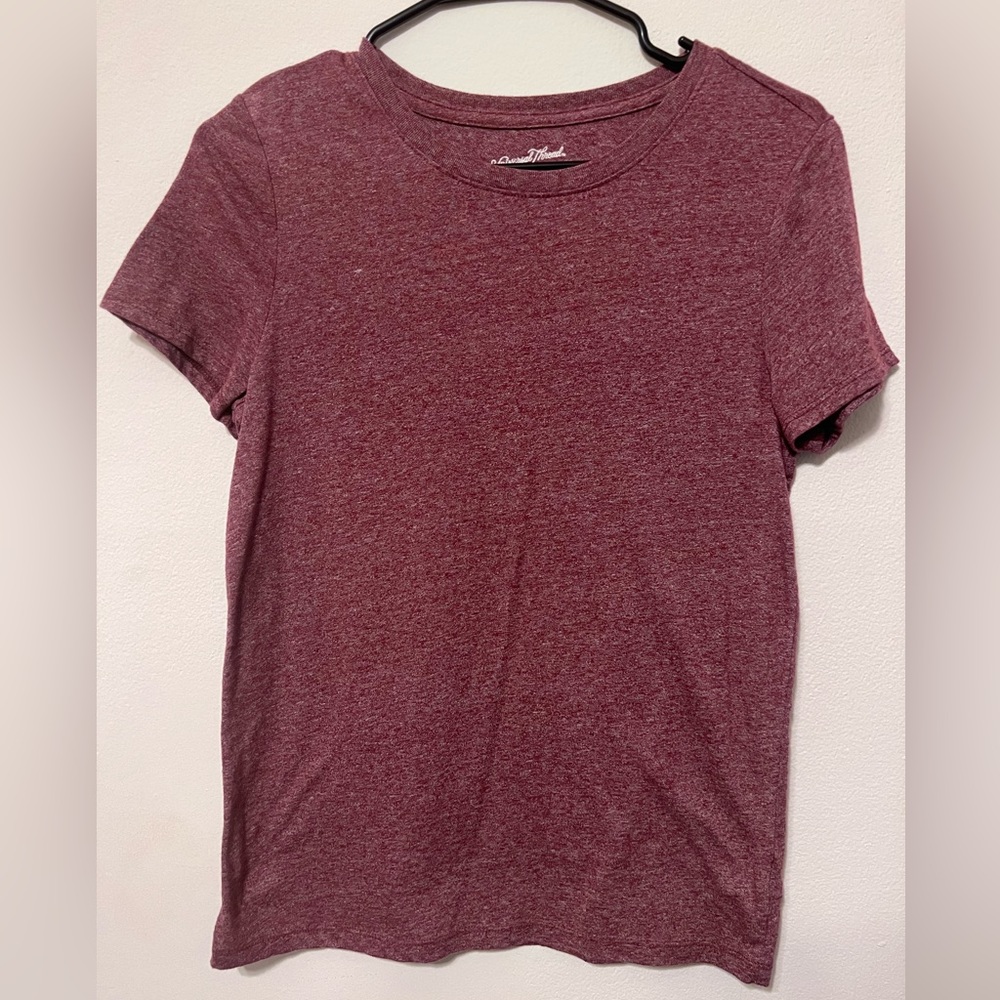 Universal Thread T-shirt